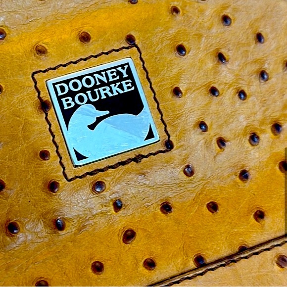 STUNNING VINTAGE DOONEY & BOURKE CAMEL HANDBAG WITH DUSTBAG - Picture 7 of 13